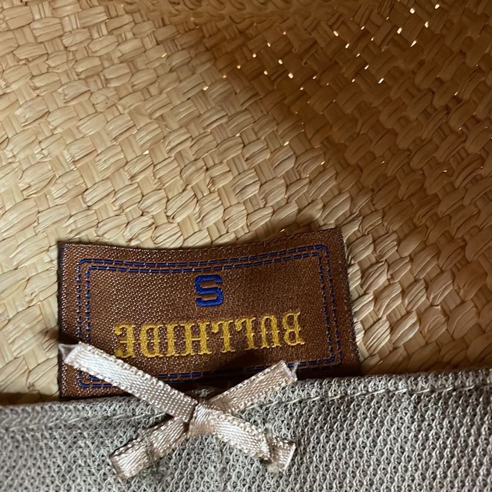 •BULLHIDE•REAL COWGIRL HAT. Excellent condition leather belt strap detai… - Picture 11 of 13
